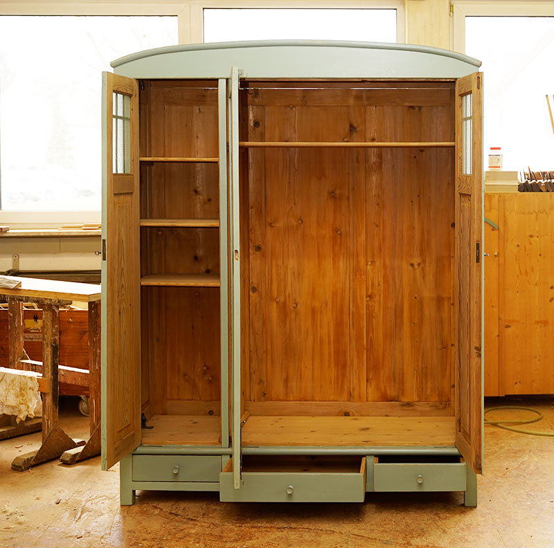 SCHRANK – ANTIKWERK