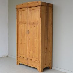 SCHRANK – ANTIKWERK