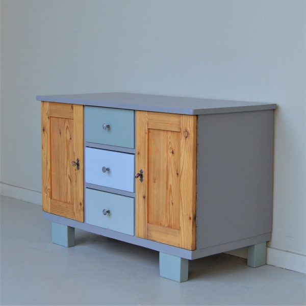 KOMMODE – Bild 2