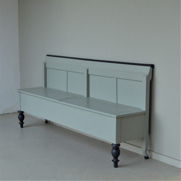 TRUHENBANK – Bild 4