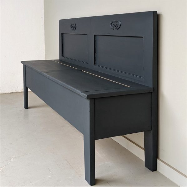 TRUHENBANK – Bild 2