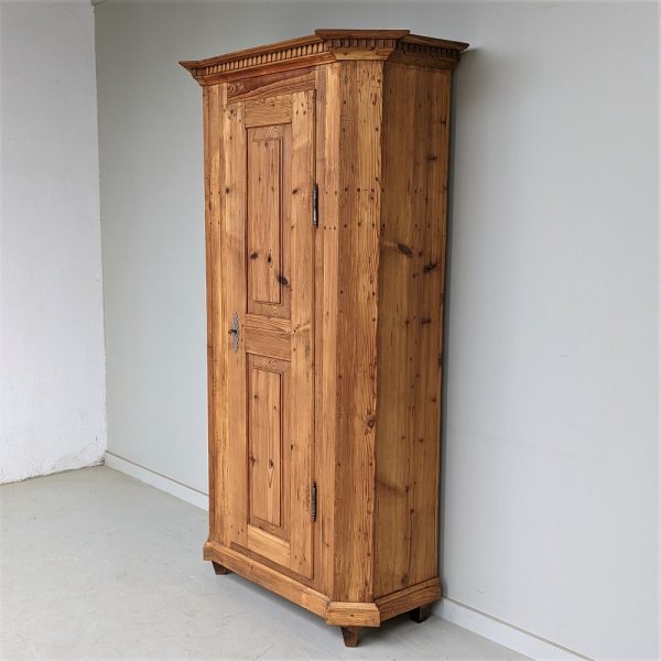 SCHRANK – Bild 2