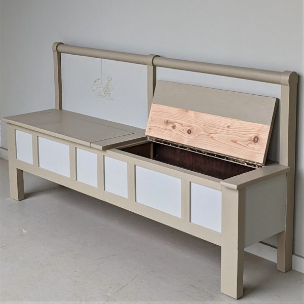 TRUHENBANK – Bild 2