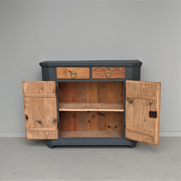 HALBSCHRANK – Bild 2