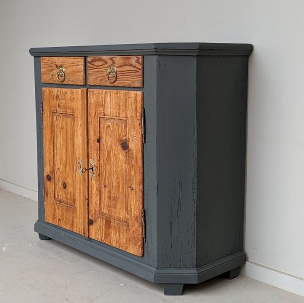 HALBSCHRANK – Bild 3