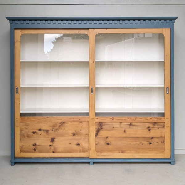 VITRINE