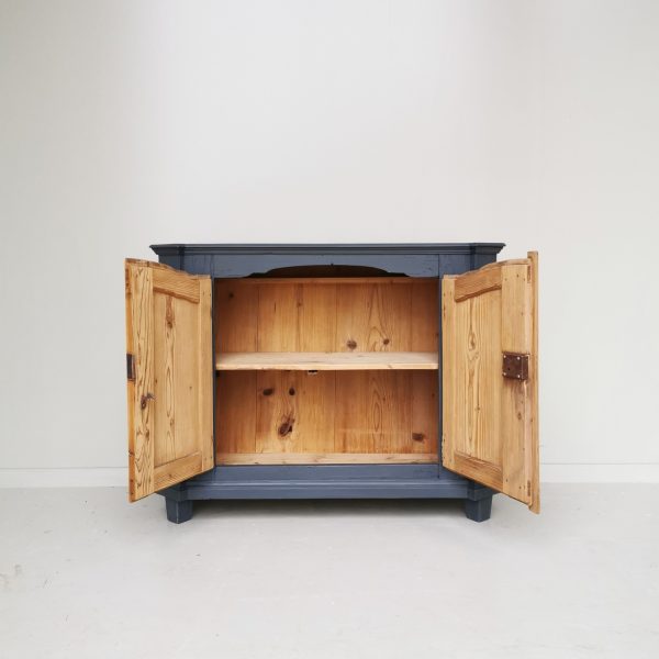 HALBSCHRANK – Bild 3