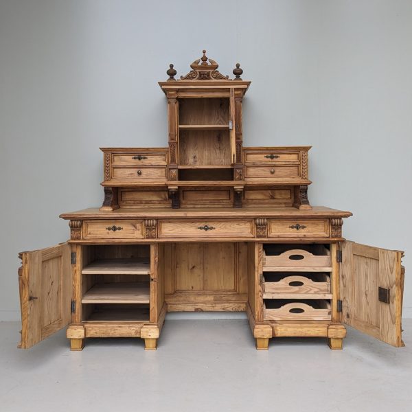 SCHREIBTISCH – Bild 3