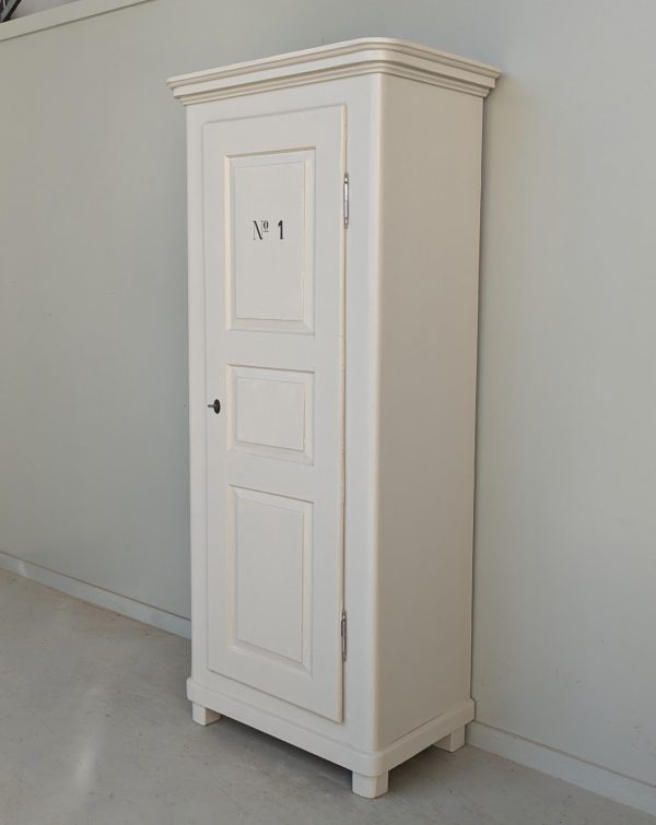 SCHRANK – Bild 3