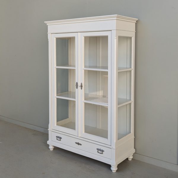 VITRINE – Bild 2