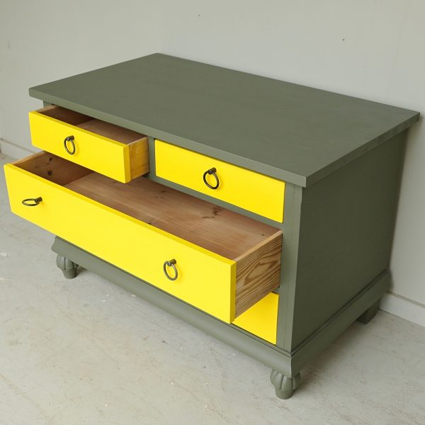 KOMMODE – Bild 3