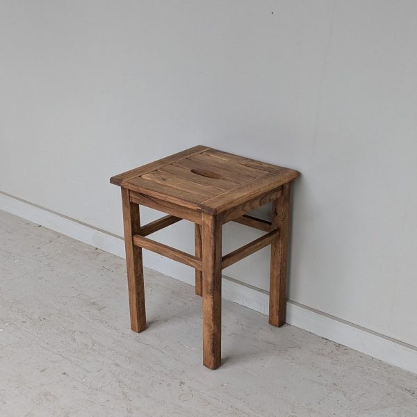 HOCKER – Bild 2