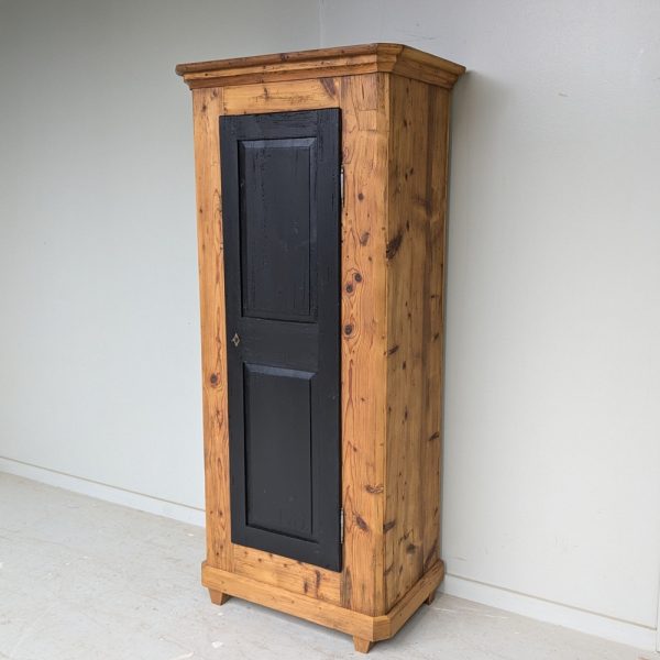 SCHRANK – Bild 2