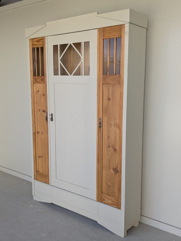 SCHRANK – Bild 2