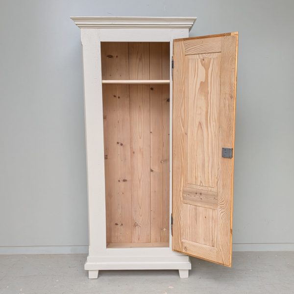 SCHRANK – Bild 2