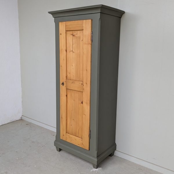 SCHRANK – Bild 2