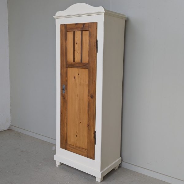 SCHRANK – Bild 2
