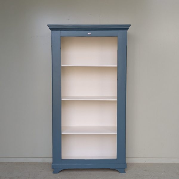 REGALSCHRANK