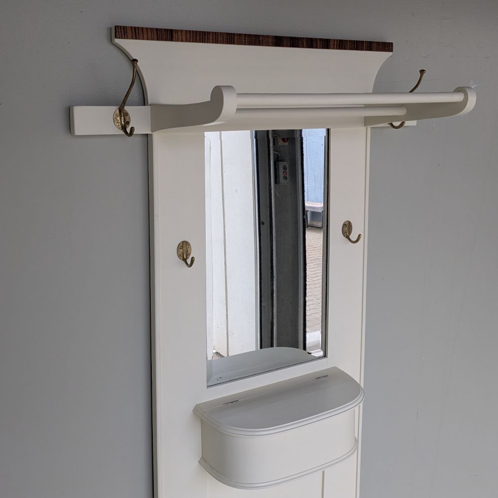 GARDEROBE – Bild 3