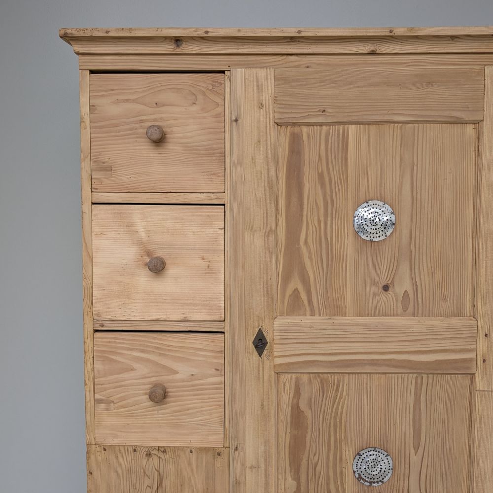 BROTSCHRANK – Bild 2