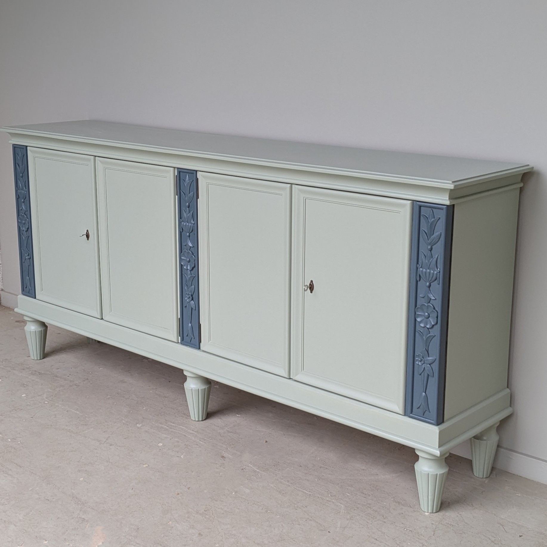 SIDEBOARD – Bild 5