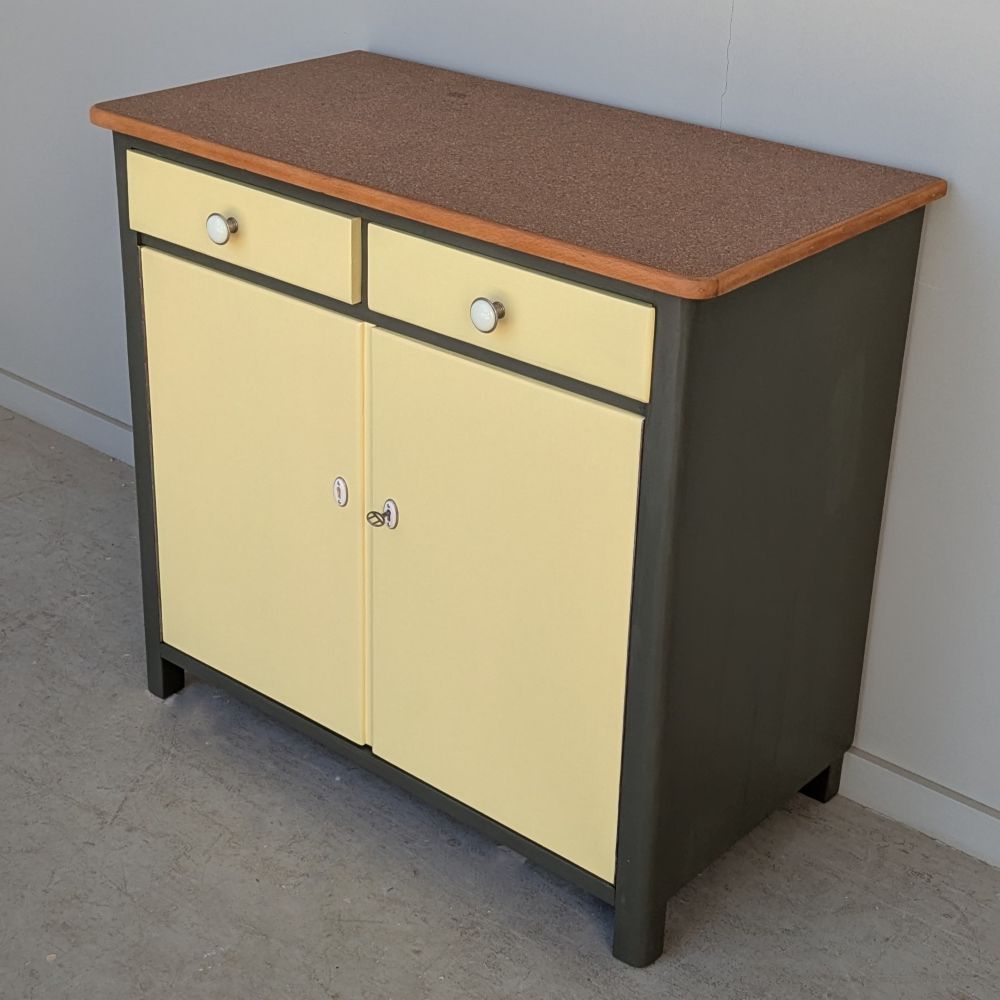 KOMMODE – Bild 2