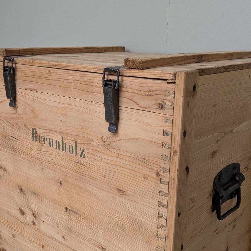 BRENNHOLZTRUHE – Bild 4