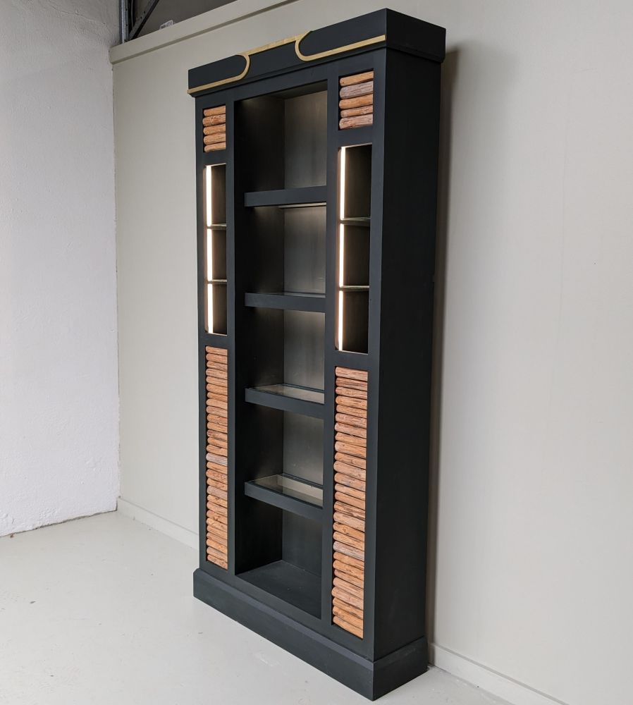 REGAL – Bild 2
